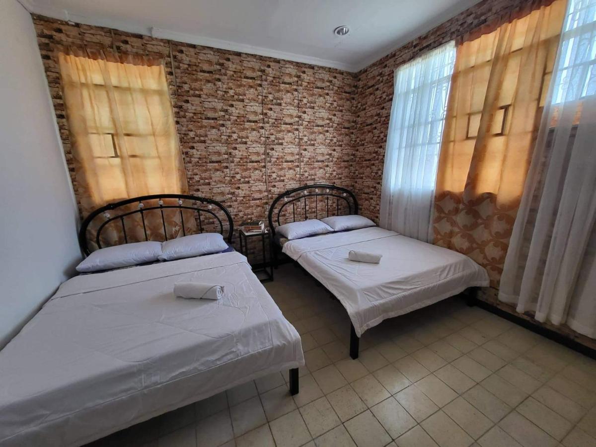Hiraya Bed And Breakfast Roxas City Exteriör bild